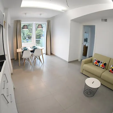Golden Aparthotel 4*