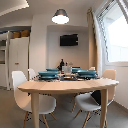 Aparthotel Golden 4*