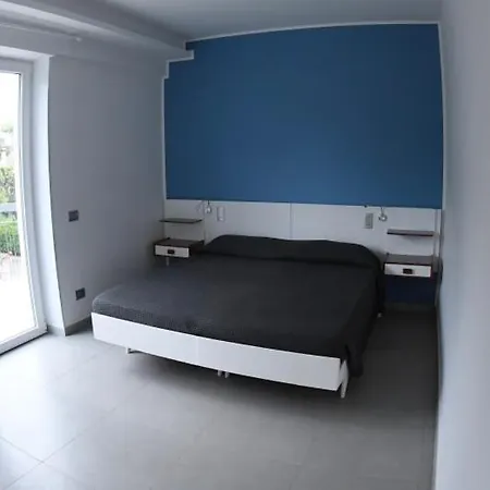 Apartahotel Golden 3*