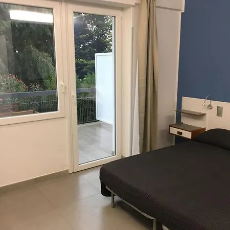 Golden Ξενοδοχείο με διαμερίσματα Fregenae